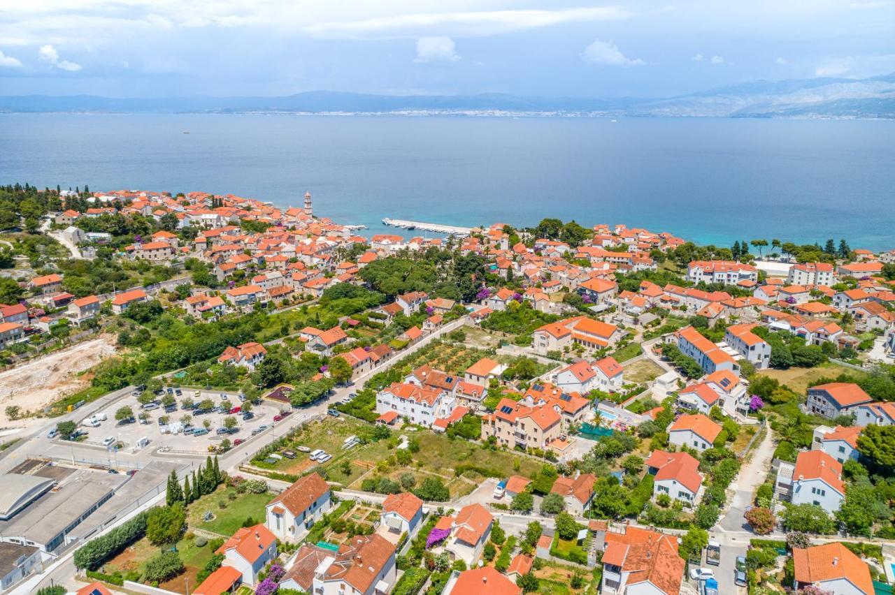 Villa Dinka Sutivan Bagian luar foto