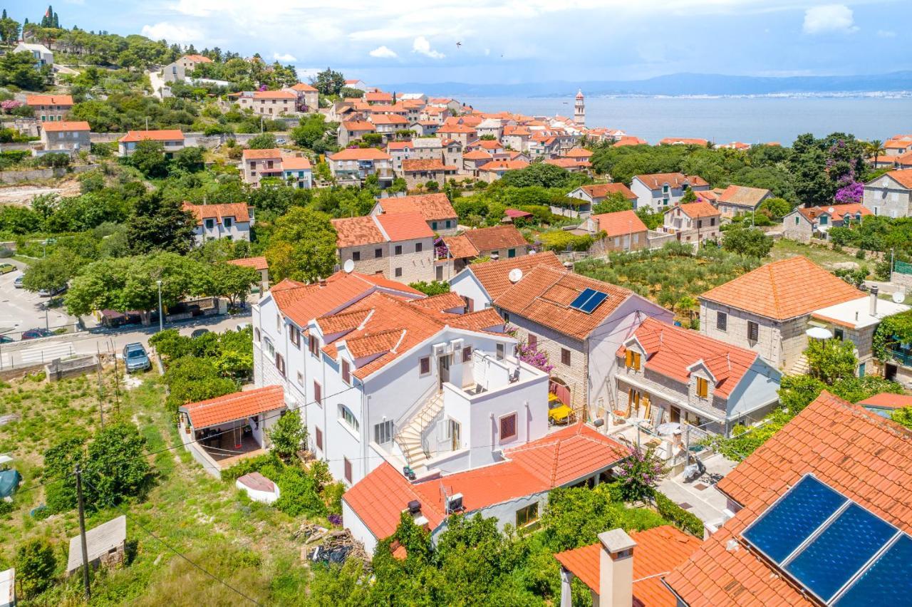 Villa Dinka Sutivan Bagian luar foto